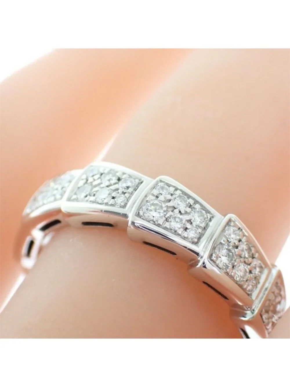 Bvlgari Serpenti Viper Ring 55 18k White Gold Diamond